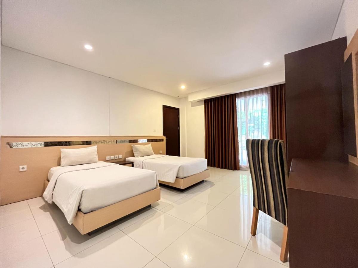 Lembah Permai Resort Sindanglaya Esterno foto